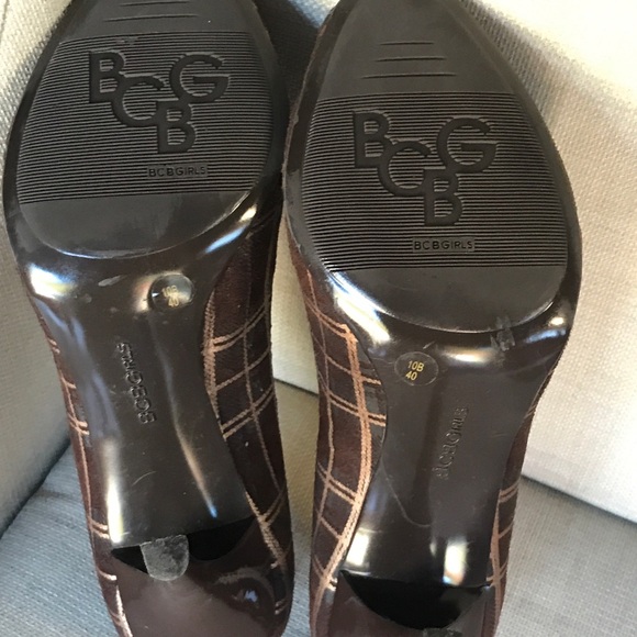 BCBG Peep Toe Pumps - Picture 5 of 6